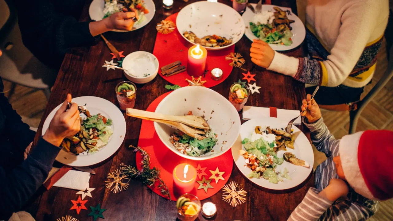 Cosa mangiare la sera per non svegliarsi gonfi Cosa mangiare la sera per non svegliarsi gonfi