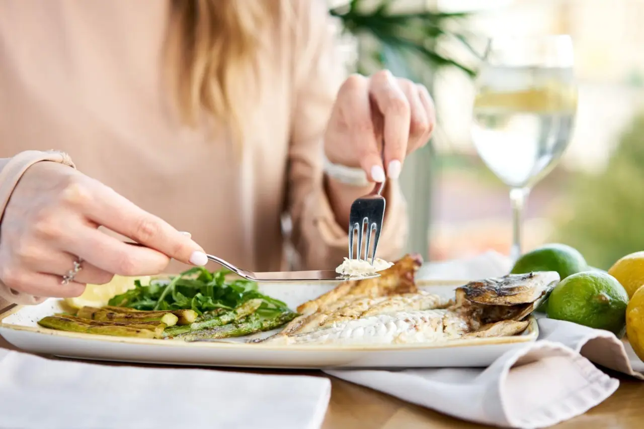 Cosa mangiare la sera per non svegliarsi gonfi Cosa mangiare la sera per non svegliarsi gonfi