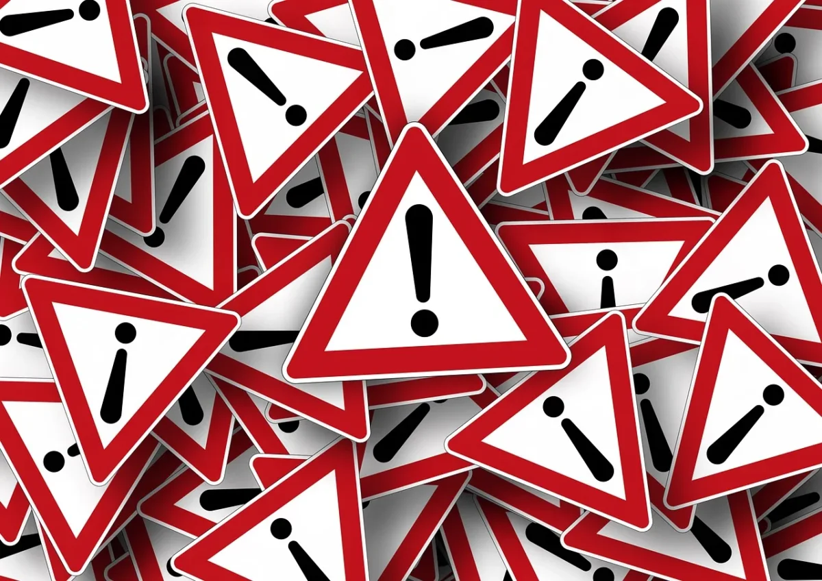 Non usare mai l’ammoniaca su questi materiali: ecco quali rovini per sempre Non usare mai l’ammoniaca su questi materiali: ecco quali rovini per sempre